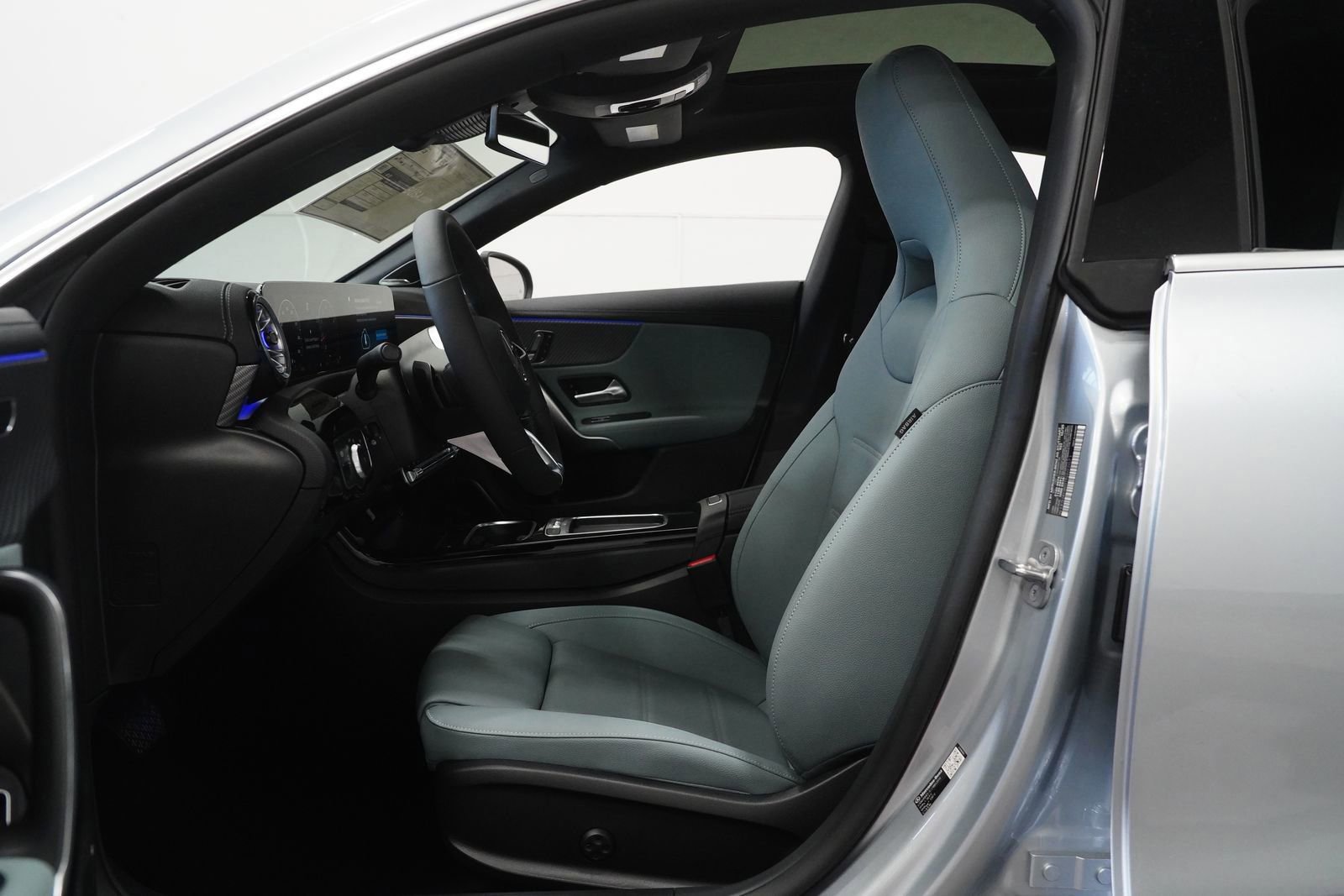 New 2026 Mercedes-Benz CLA 250 4MATIC image 2