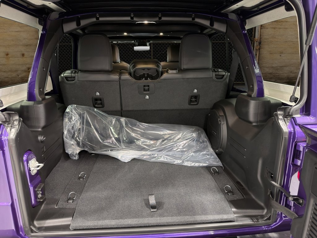 New 2026 Jeep Wrangler Unlimited Rubicon 392 w/ Quick Order Package 27X Moab image 6