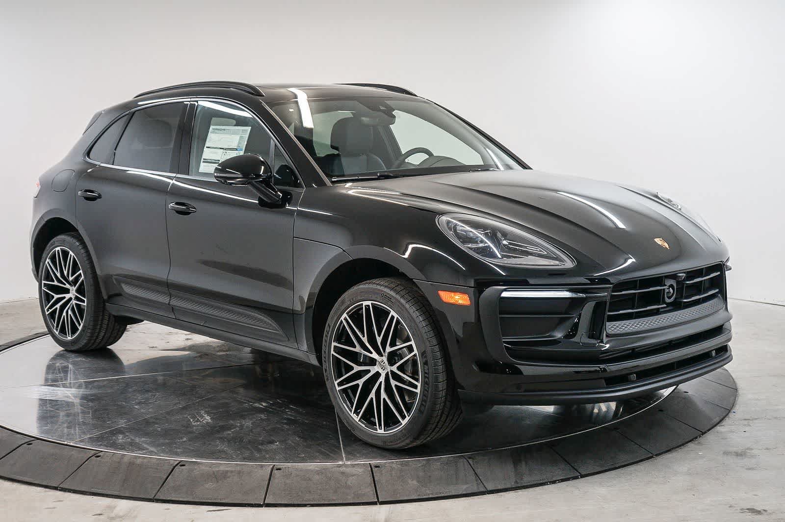 New 2026 Porsche Macan AWD/4WD image 7
