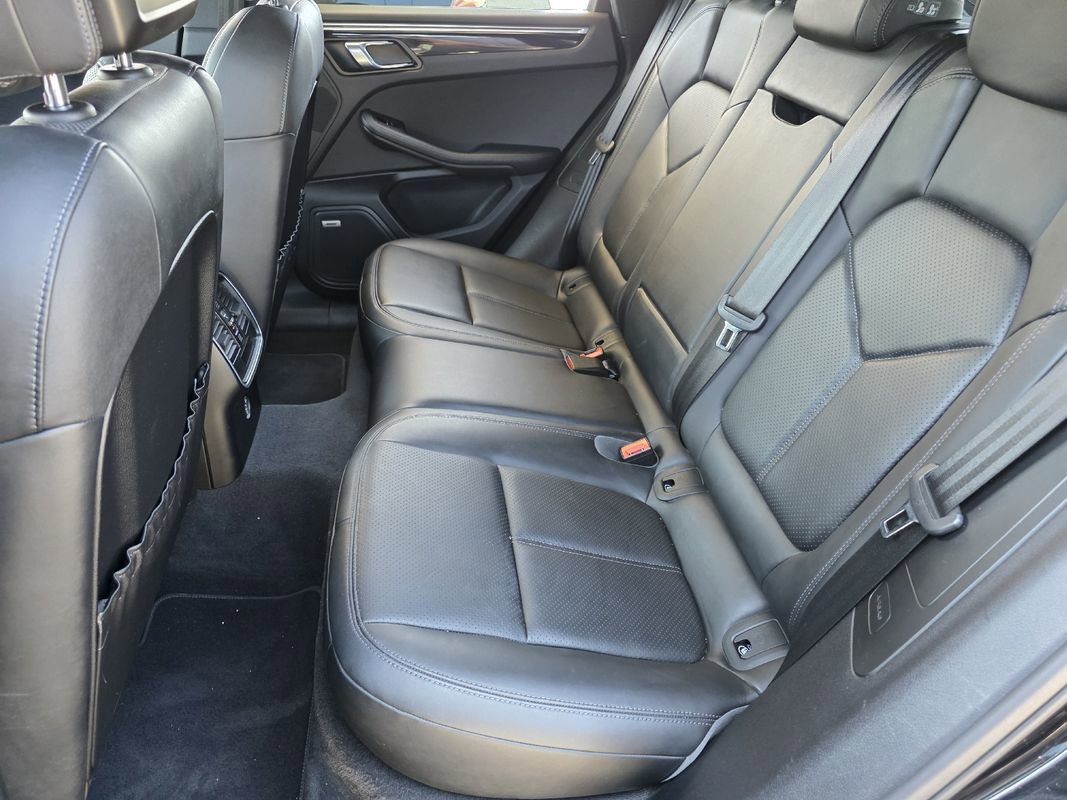 Used 2019 Porsche Macan image 30