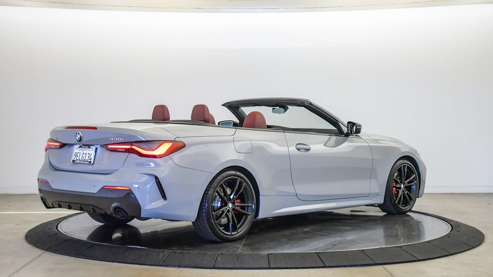 Used 2023 BMW 430i Convertible w/ M Sport Package RWD image 5