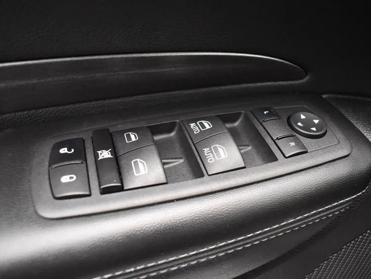 Used 2024 Dodge Durango SXT image 21