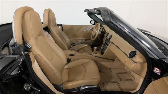 Used 2007 Porsche Boxster RWD image 16