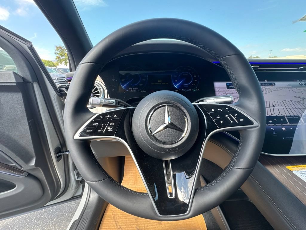 New 2026 Mercedes-Benz EQS 400 4MATIC SUV image 23