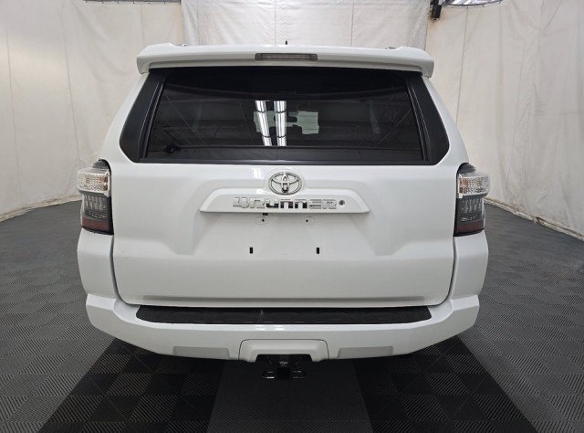 Used 2016 Toyota 4Runner SR5 AWD/4WD image 13