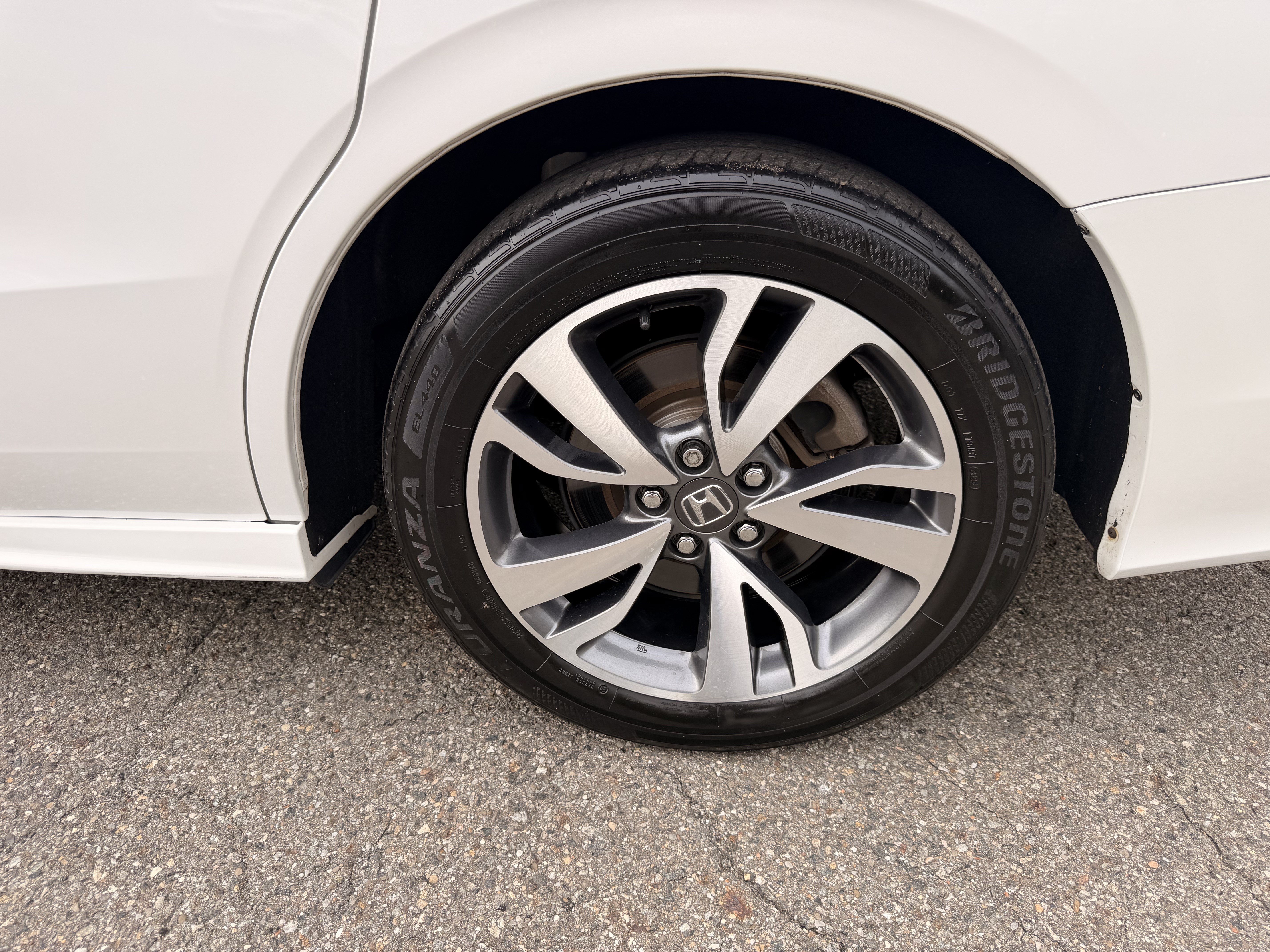 Certified 2024 Honda Odyssey Touring image 7
