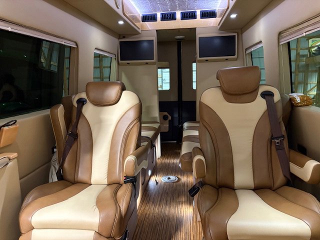 Used 2022 Mercedes-Benz Sprinter 3500 image 18