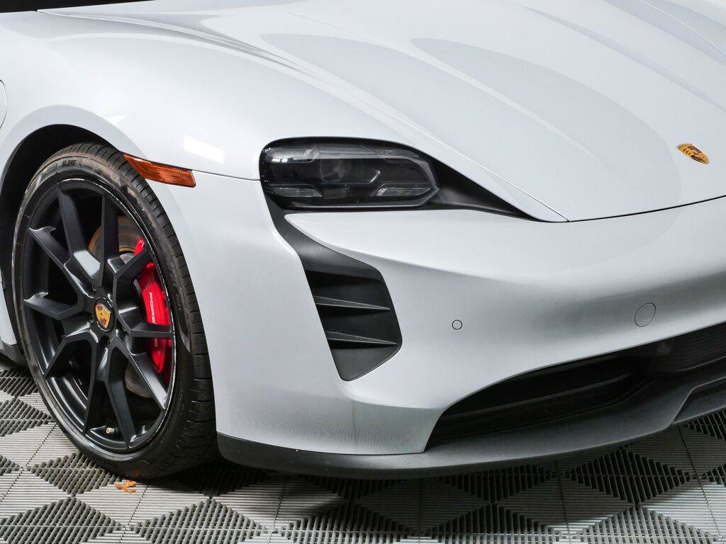 Certified 2023 Porsche Taycan GTS AWD/4WD image 38