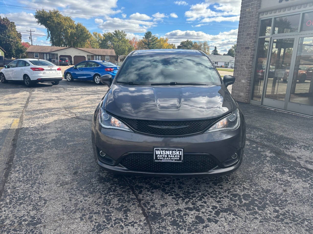 Used 2019 Chrysler Pacifica Touring Plus w/ S Appearance Package image 7