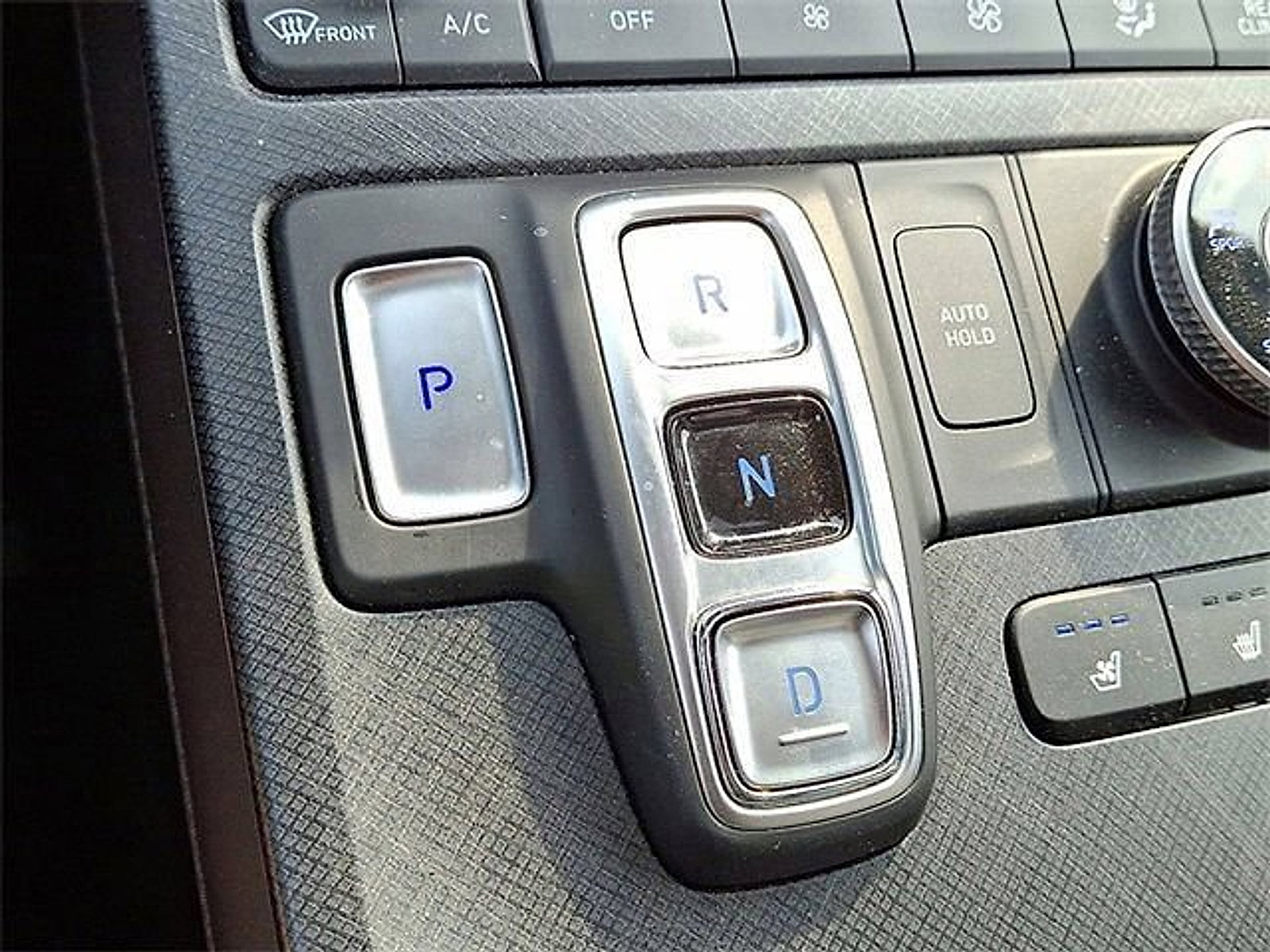 Used 2024 Hyundai Palisade Limited AWD/4WD image 17
