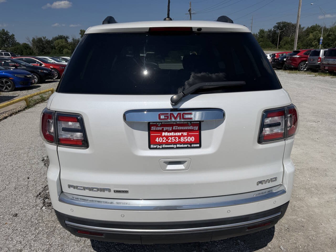 Used 2017 GMC Acadia Limited SLT AWD/4WD image 4