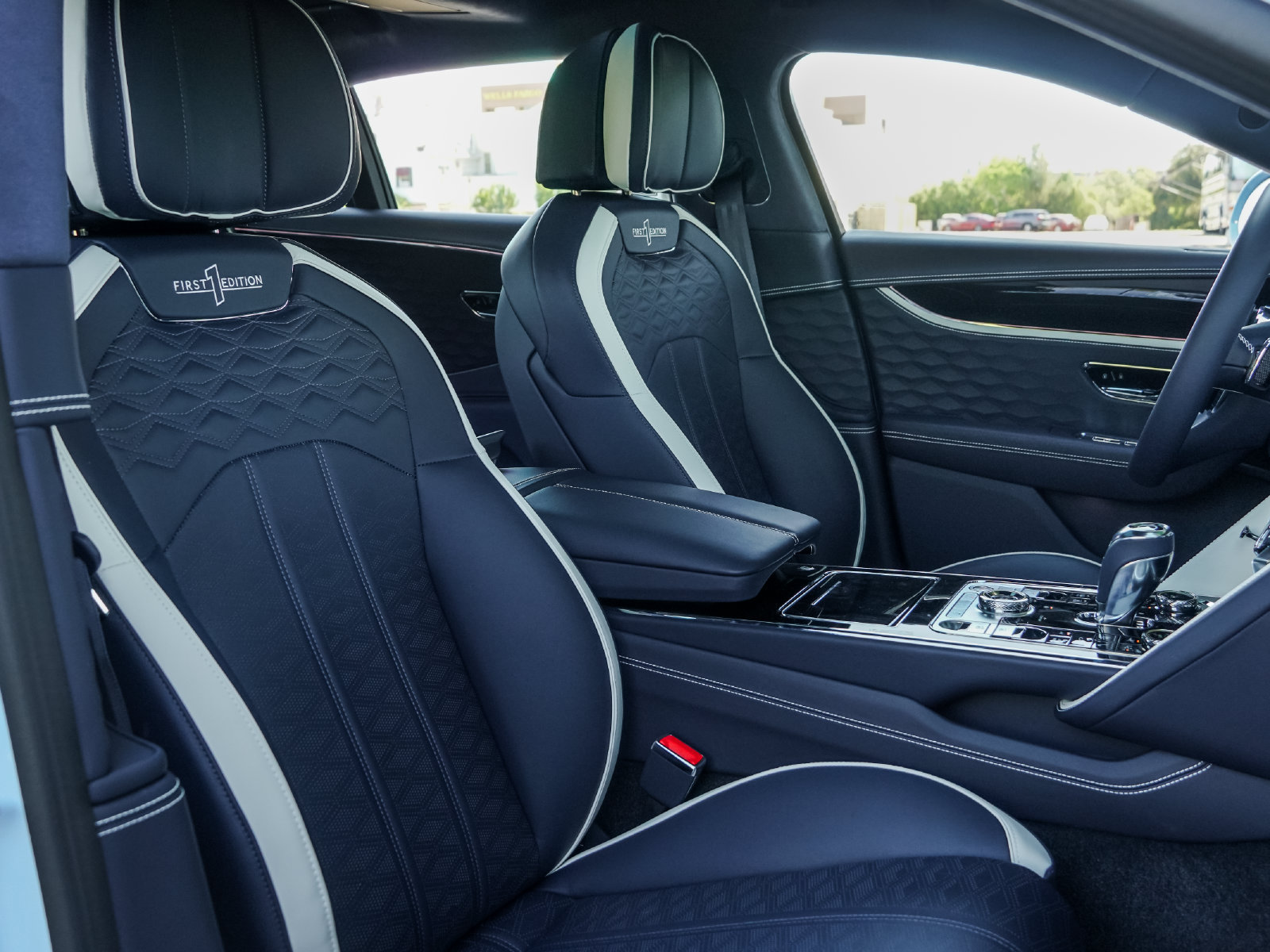 New 2025 Bentley Flying Spur Plug-In Hybrid AWD/4WD image 32