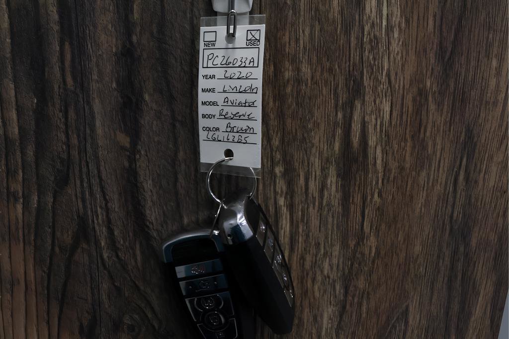 Used 2020 Lincoln Aviator Reserve w/ Elements Package Plus image 36