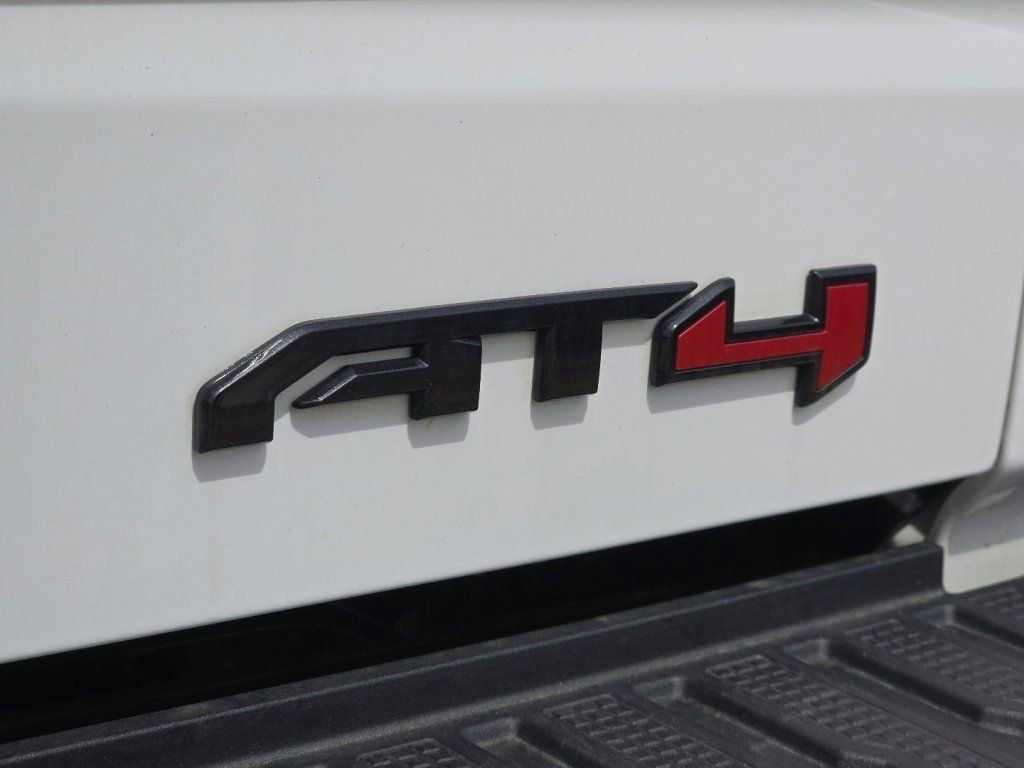 Used 2022 GMC Sierra 1500 AT4 w/ AT4 Premium Package AWD/4WD image 15