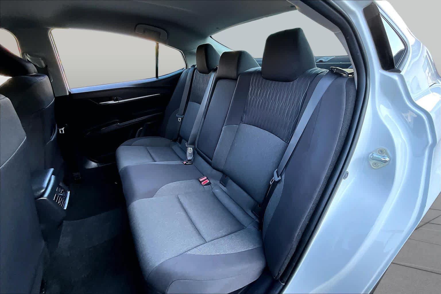 Used 2025 Toyota Camry LE FWD image 20