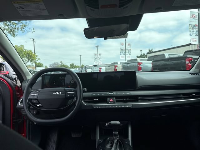 Used 2025 Kia K4 FWD image 12