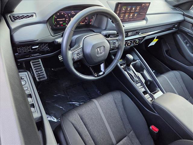 Used 2025 Honda Accord Sport image 10
