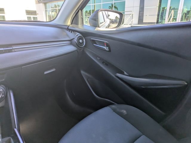 Used 2017 Toyota Yaris iA FWD image 19