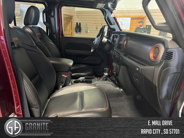 Used 2021 Jeep Gladiator Mojave w/ Dual Top Group AWD/4WD image 35