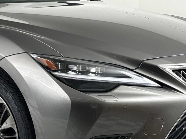 Used 2023 Lexus LS 500 w/ Interior Upgrade Package RWD image 16