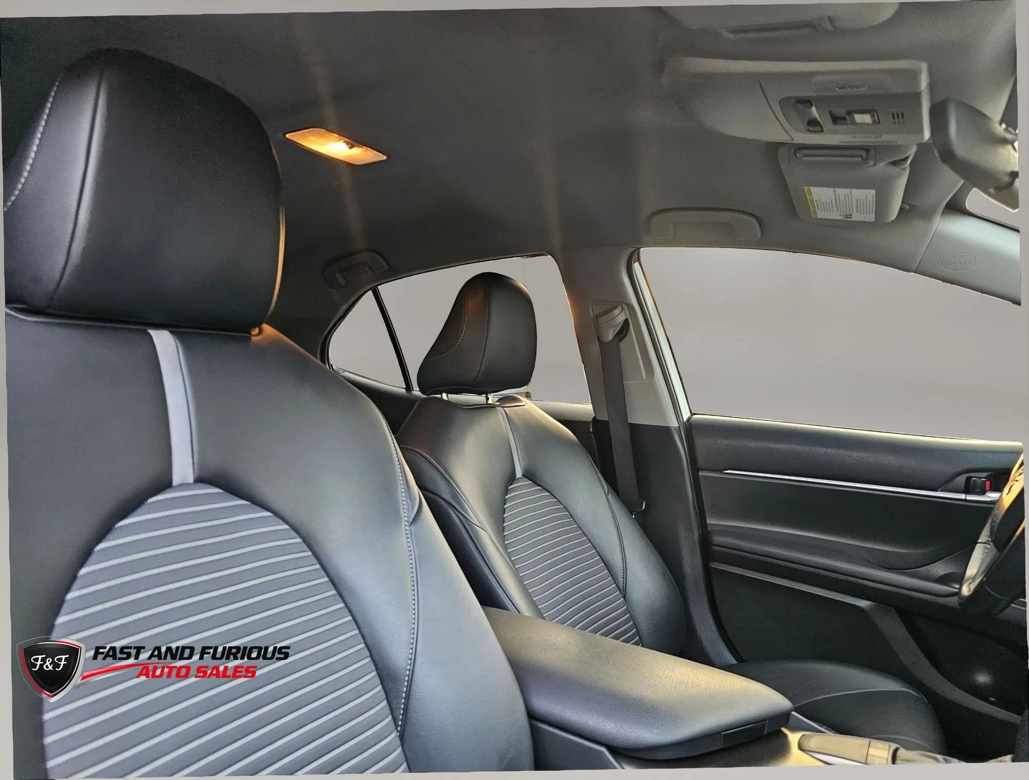 Used 2023 Toyota Camry SE FWD image 14
