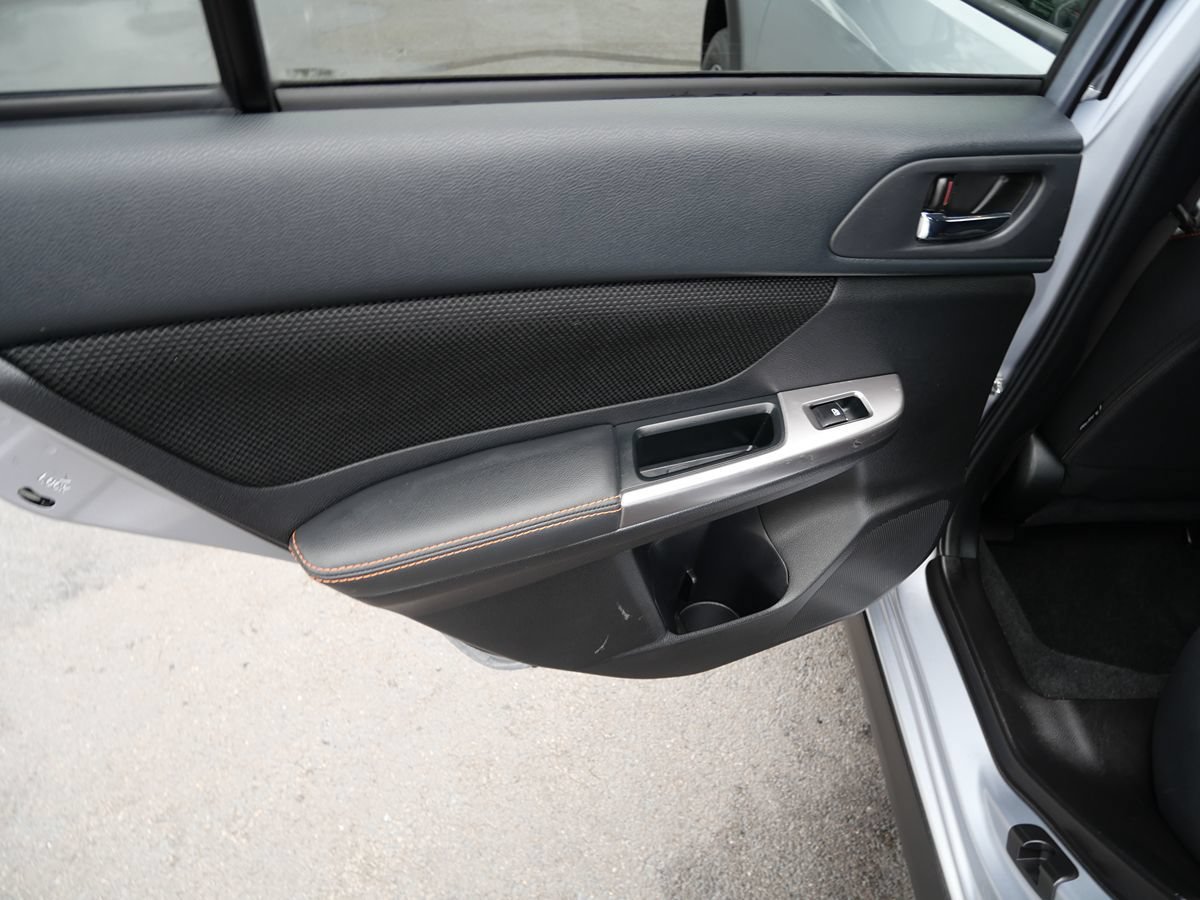 Used 2017 Subaru Crosstrek 2.0i Premium AWD/4WD image 17