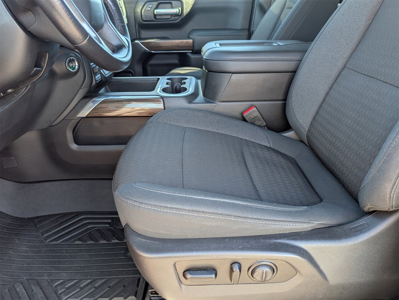 Used 2021 Chevrolet Silverado 1500 LT Trail Boss w/ Convenience Package II image 15