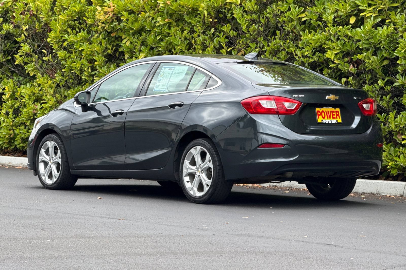 Used 2017 Chevrolet Cruze Premier FWD image 6