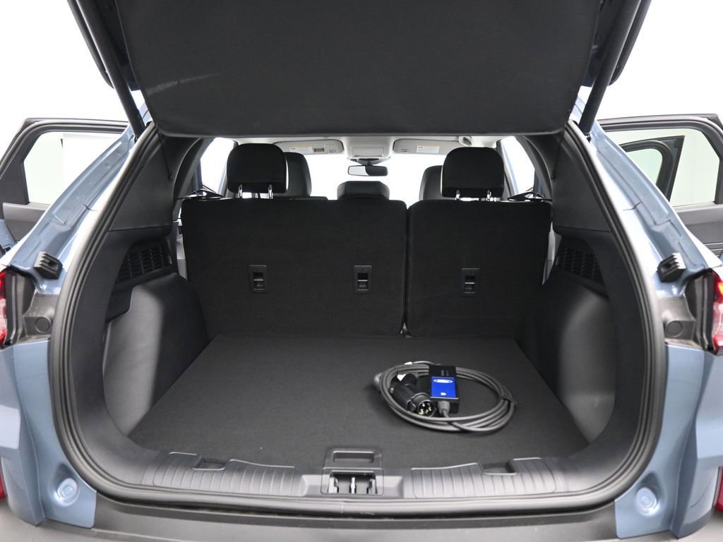 New 2025 Ford Escape SE w/ PHEV Premium Package image 25