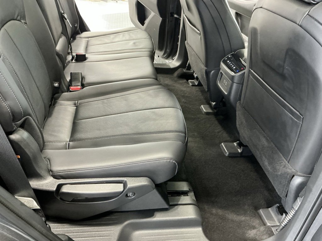 Used 2025 INFINITI QX60 Pure image 23