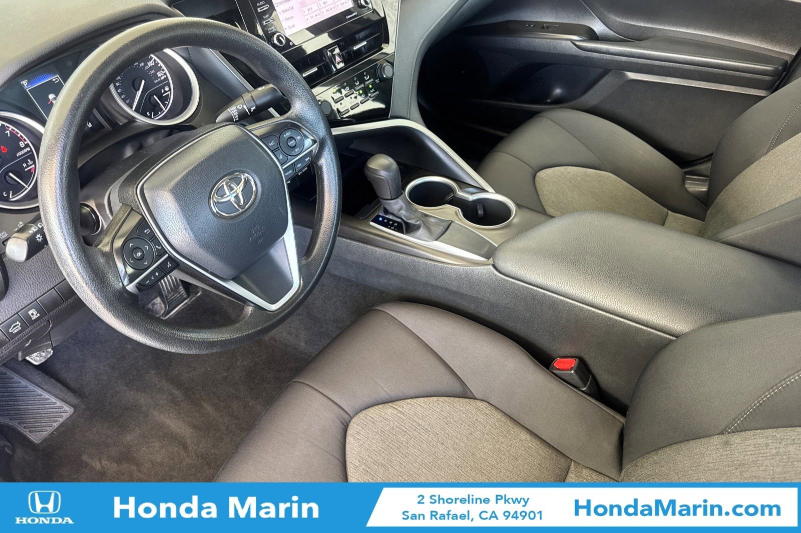 Used 2021 Toyota Camry LE FWD image 11