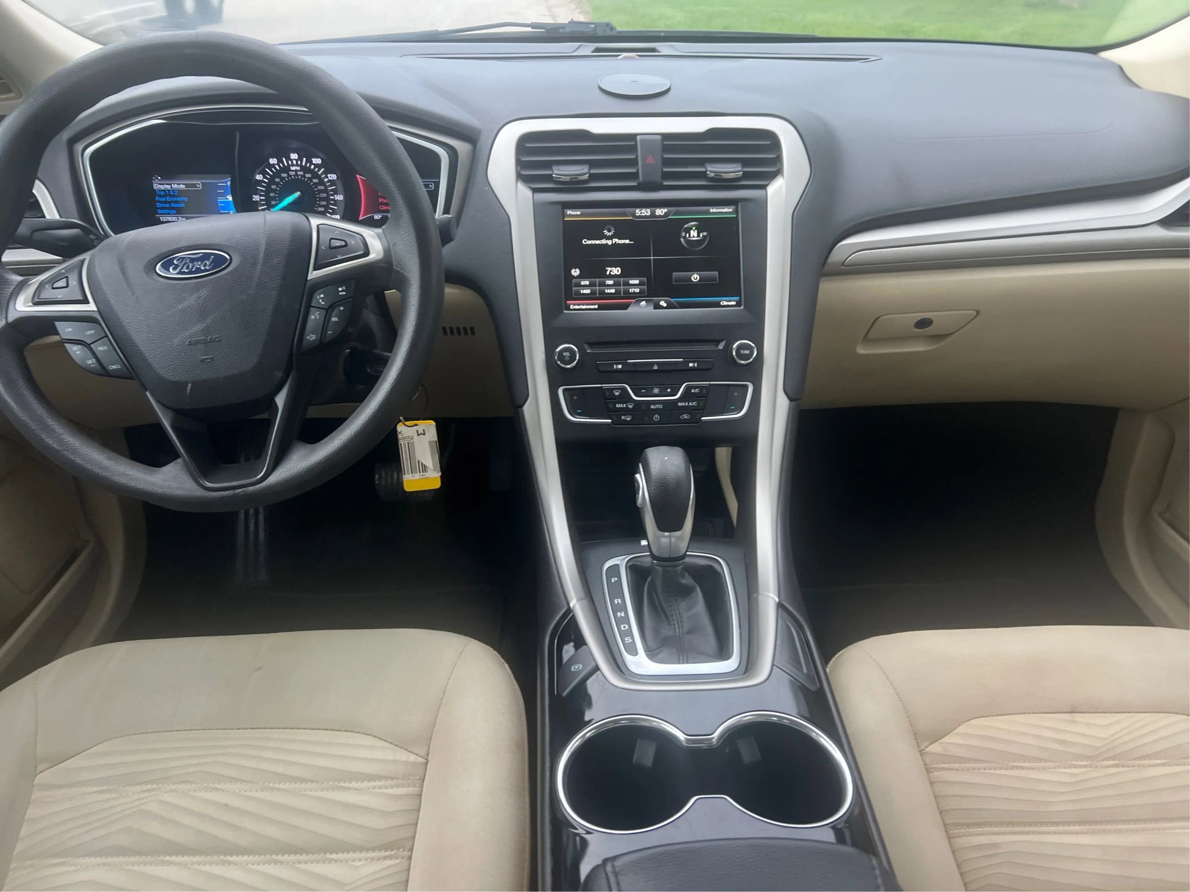 Used 2016 Ford Fusion SE image 16