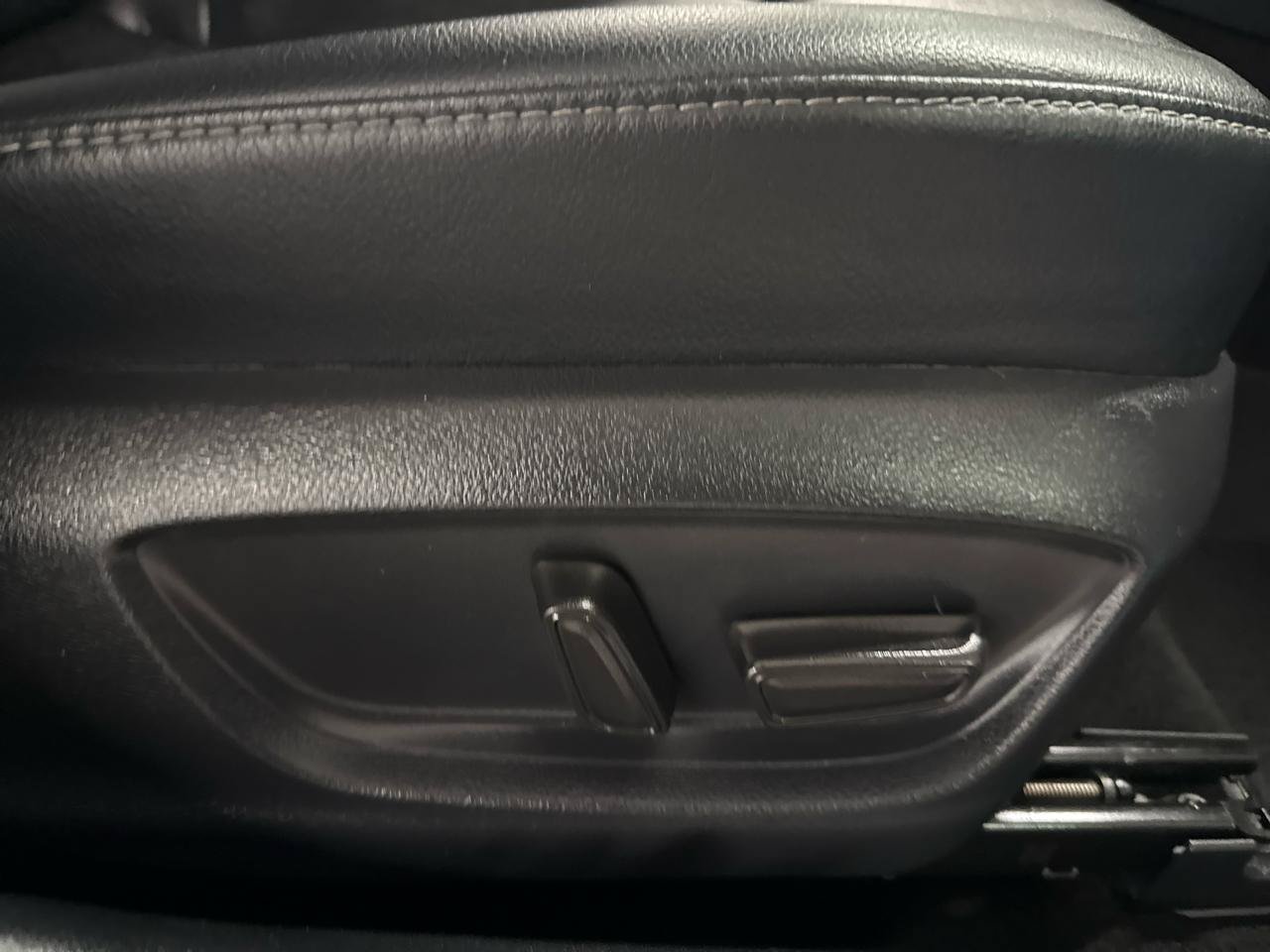 Used 2019 Toyota Camry XSE w/ Driver Assist Package FWD image 55