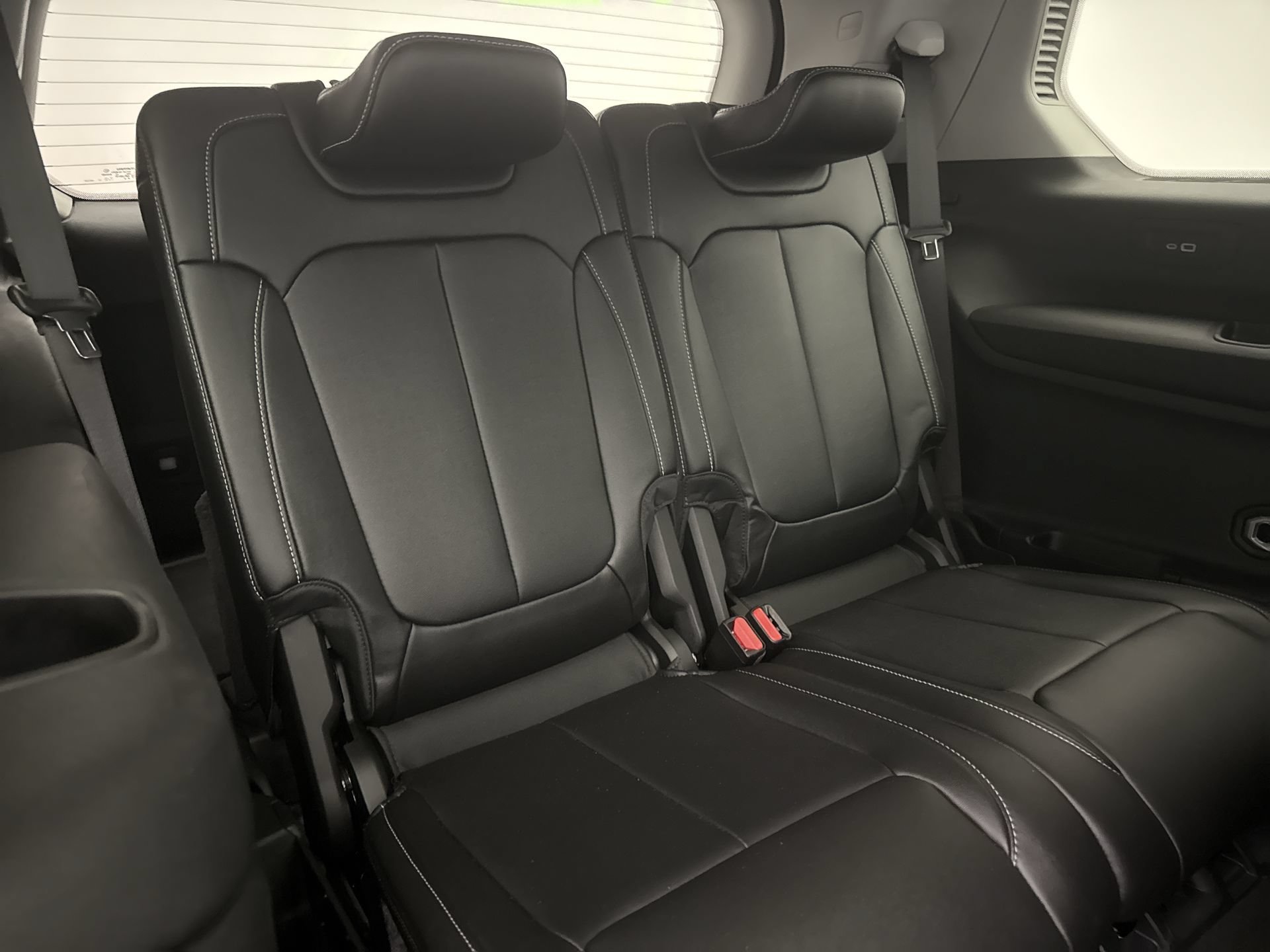 Used 2023 Jeep Grand Cherokee L Limited AWD/4WD image 21