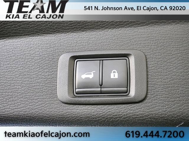 Used 2025 Mitsubishi Outlander SE AWD/4WD image 14