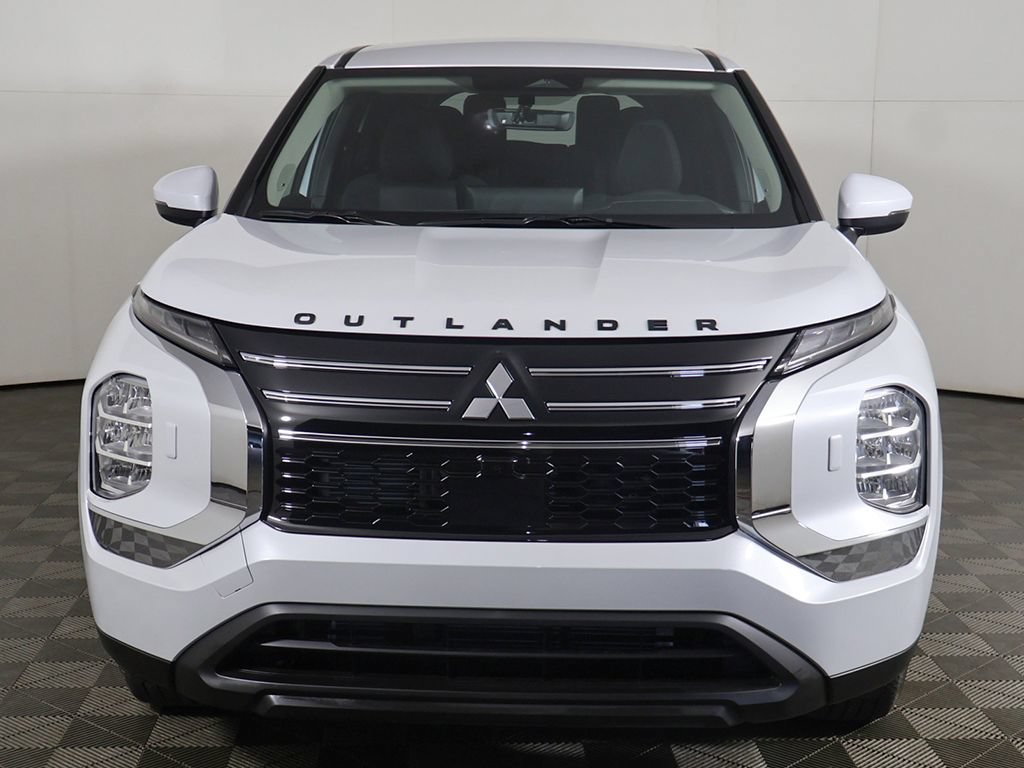 New 2026 Mitsubishi Outlander ES AWD/4WD image 12