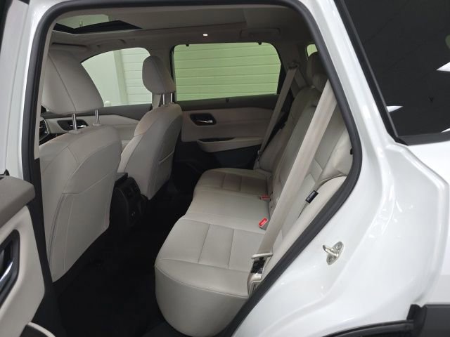 Used 2024 Nissan Rogue SV w/ SV Premium Package FWD image 14