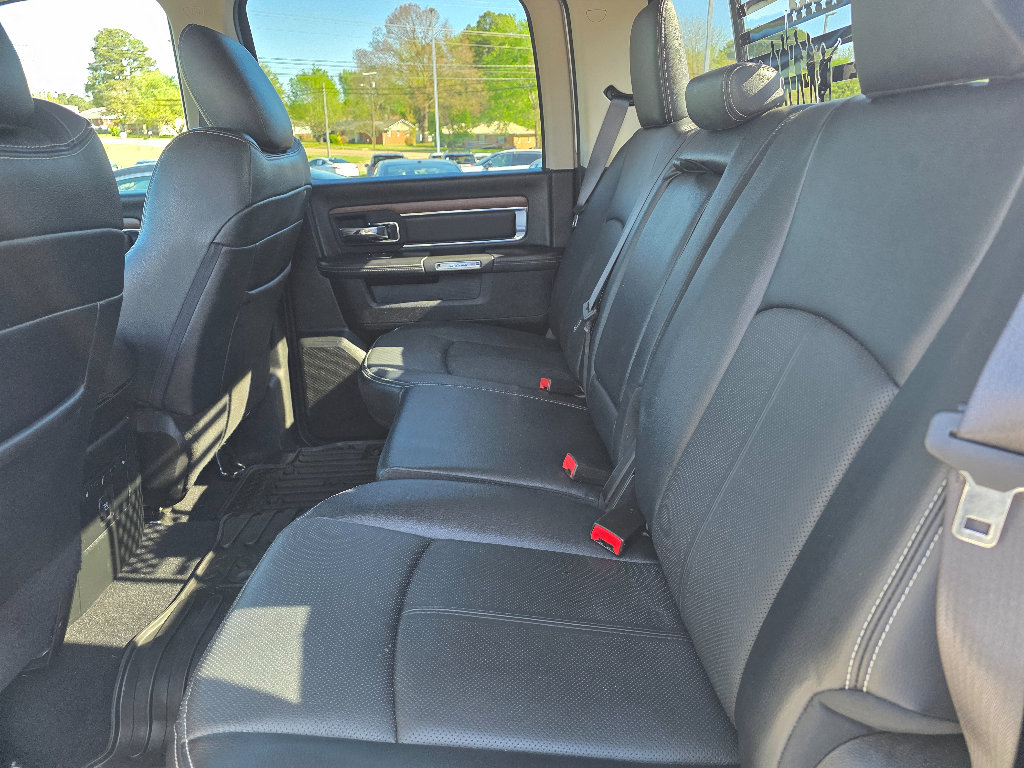 Used 2019 RAM 1500 Laramie w/ Convenience Group image 15