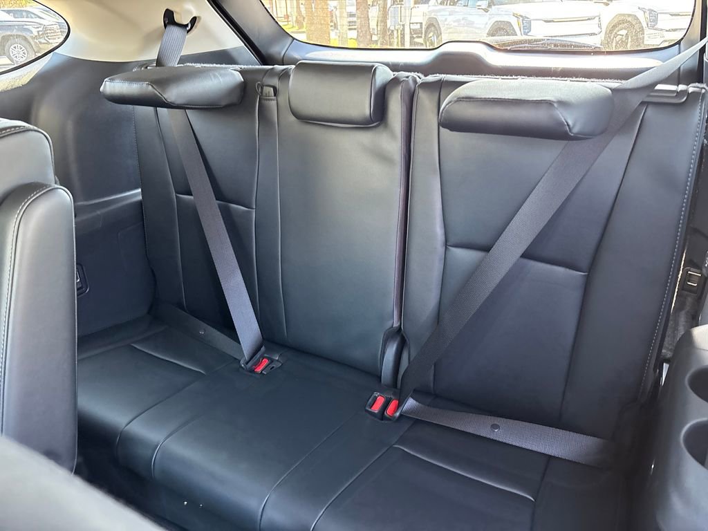 New 2026 Toyota Highlander Platinum image 32