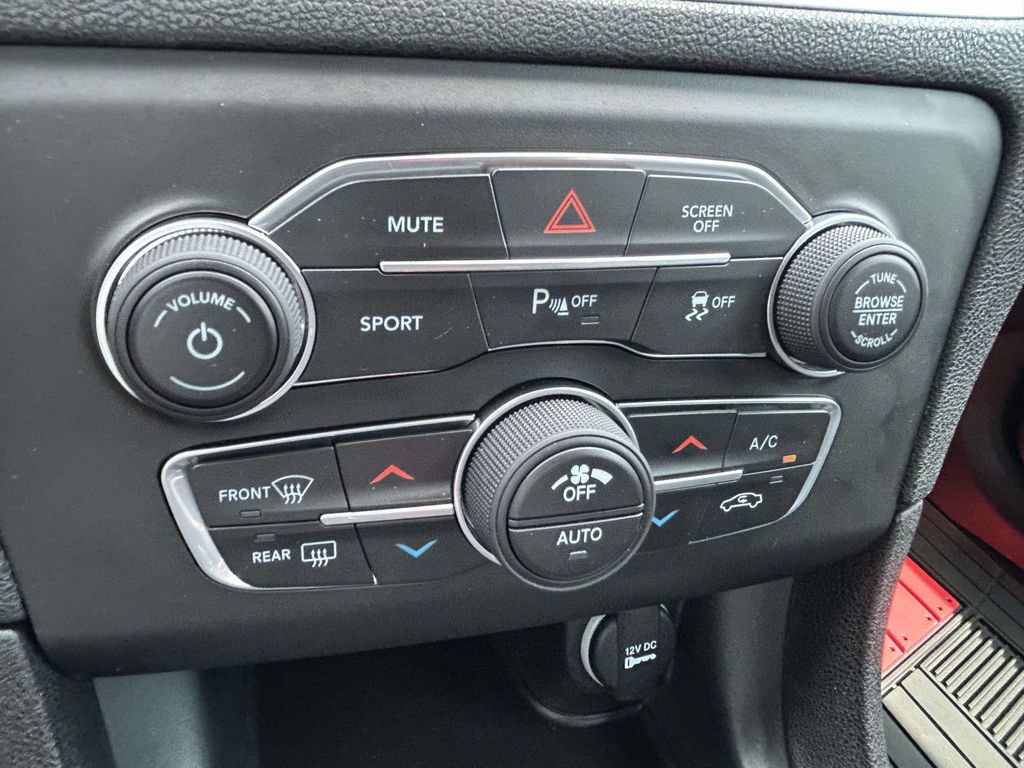 Used 2018 Dodge Charger R/T w/ Navigation & Travel Group RWD image 23