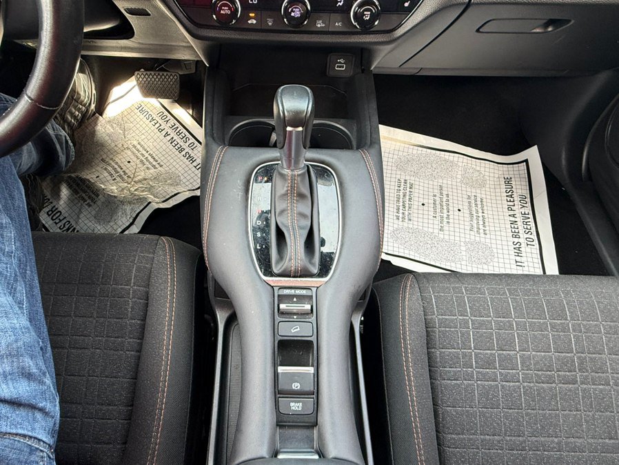Used 2025 Honda HR-V Sport image 16