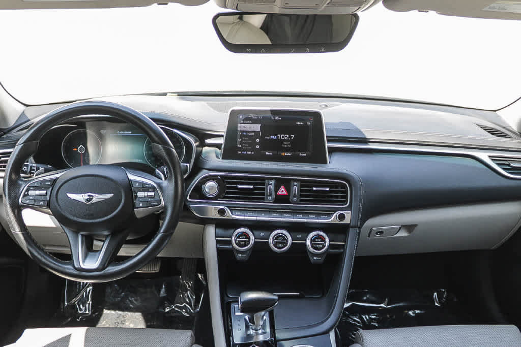 Used 2020 Genesis G70 2.0T RWD image 3