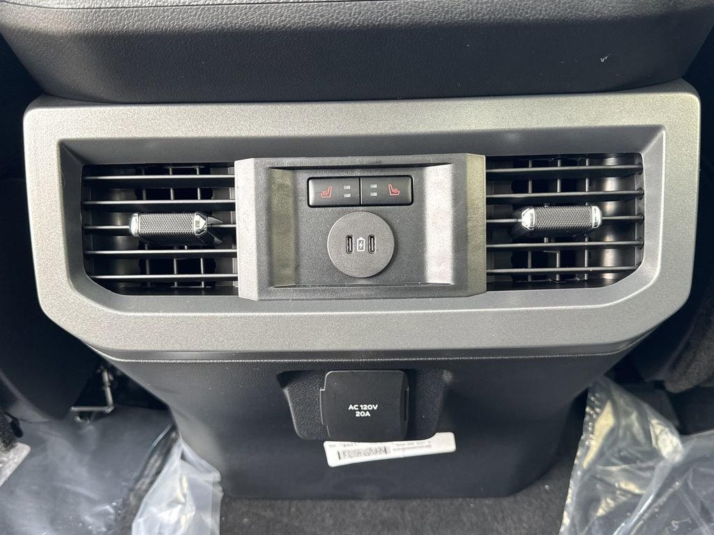 New 2025 Ford F250 Lariat w/ Lariat Ultimate Package image 22