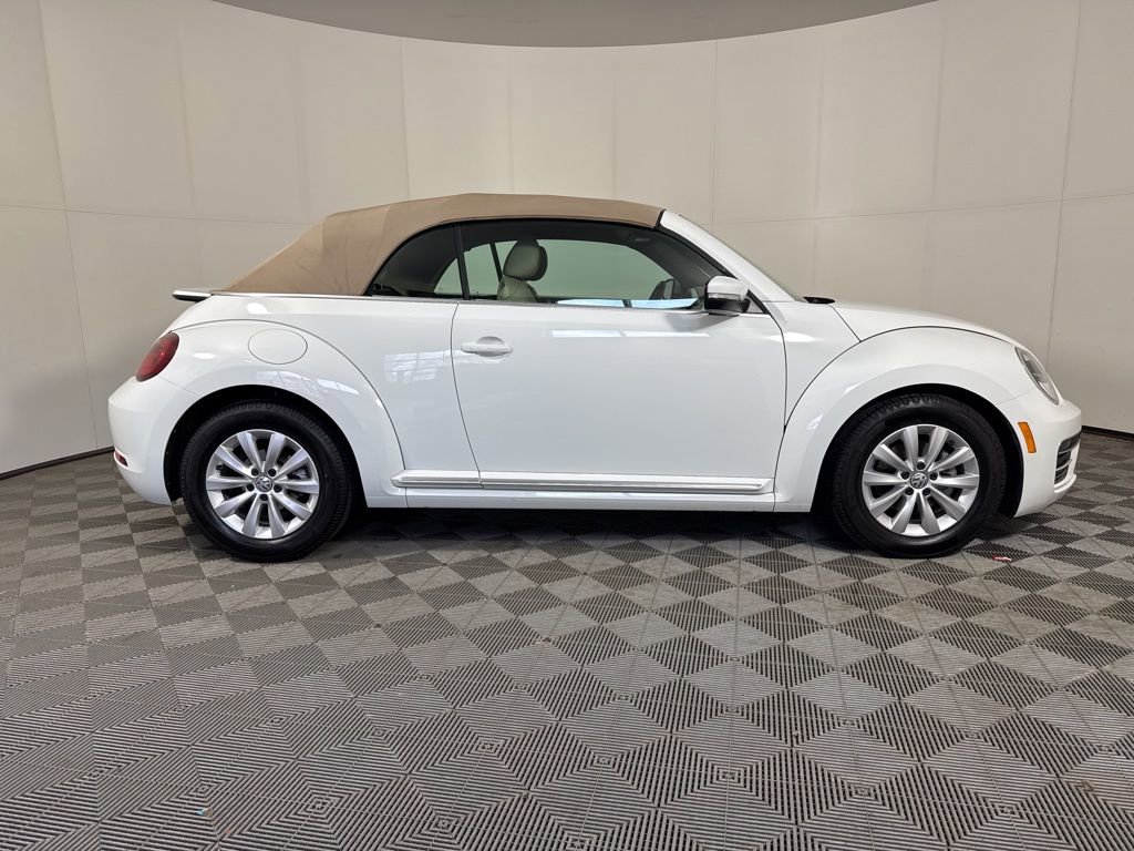 Used 2019 Volkswagen Beetle 2.0T S FWD image 8