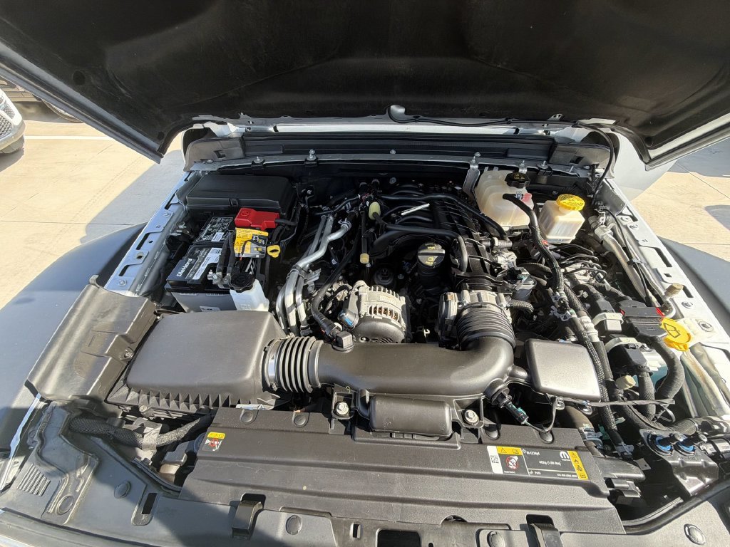 Certified 2023 Jeep Gladiator Mojave AWD/4WD image 13
