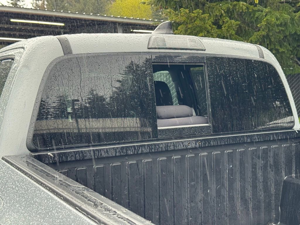 Used 2021 Toyota Tacoma TRD Off-Road w/ Technology Package image 17