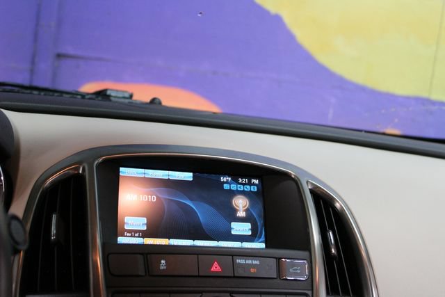 Used 2017 Buick Verano Leather w/ Experience Buick Package FWD image 18