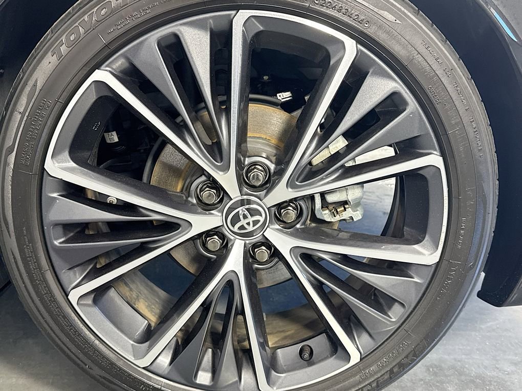 Used 2024 Toyota Prius Limited image 36