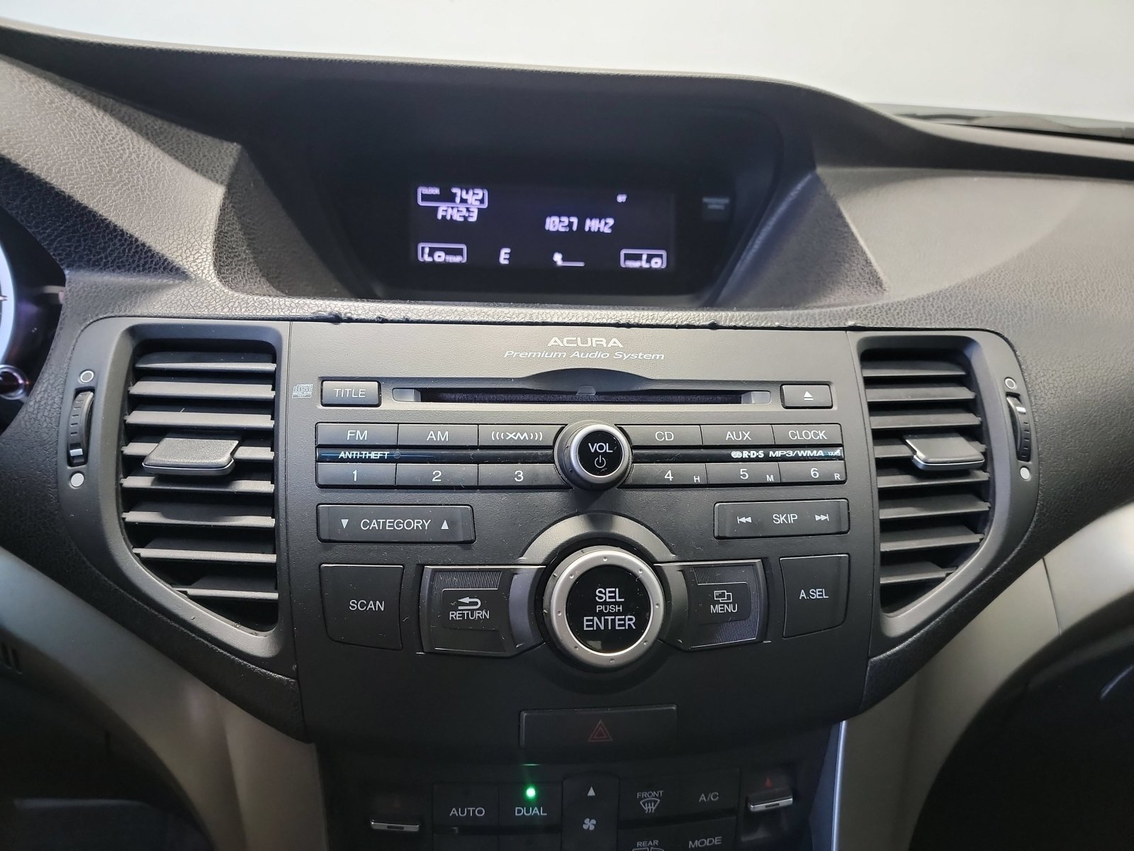 Used 2010 Acura TSX Sedan FWD image 22