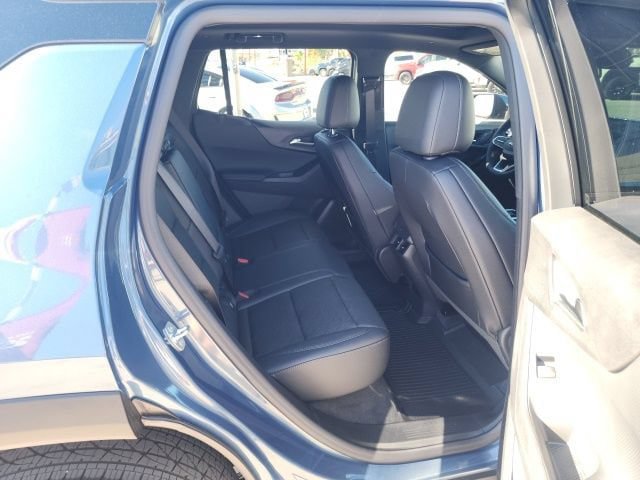 New 2026 Chevrolet Equinox LT w/ Convenience Package II FWD image 24